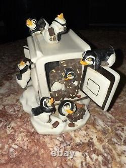FRANKLIN MINT'In the Good Old Summertime' Fine Porcelain Figurine Music Box