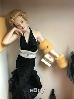 FRANKLIN MINT Porcelain Doll MARILYN MONROE Boxed