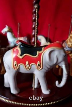 FRANKLIN MINT TREASURY OF CAROUSEL ART 1988 SET OF 12 ANIMALS Turntable Display
