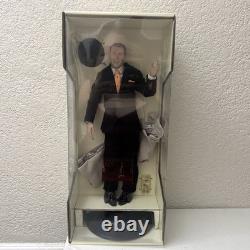 FRANK SINATRA Franklin Mint Porcelain Portrait Doll with Musical Base 17 rat pack