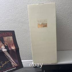 FRANK SINATRA Franklin Mint Porcelain Portrait Doll with Musical Base 17 rat pack