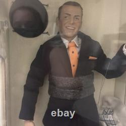 FRANK SINATRA Franklin Mint Porcelain Portrait Doll with Musical Base 17 rat pack