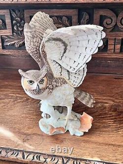 Fine porcelain hand painted franklin mint owl 1988