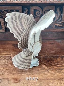 Fine porcelain hand painted franklin mint owl 1988