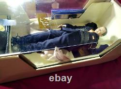 Frank Sinatra Porcelain Musical Doll In A Box, Franklin Mint. Song Is Witchcraft