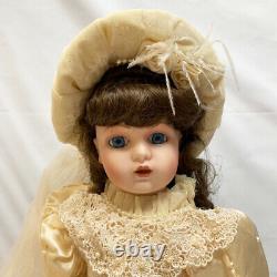 Franklin Heirloom 22 Victorian Porcelain Bride Doll Antique Lace Long Veil Box