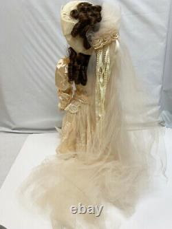 Franklin Heirloom 22 Victorian Porcelain Bride Doll Antique Lace Long Veil Box