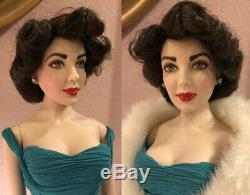 Franklin Heirloom Elizabeth Liz Taylor Emerald Green Gown Porcelain Doll