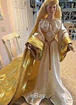 Franklin Heirloom Porcelain Doll Queen Of Galadriel Lord Of The Rings Collection