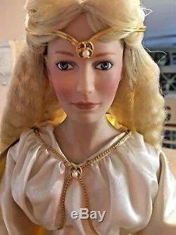 Franklin Heirloom Porcelain Doll Queen Of Galadriel Lord Of The Rings Collection