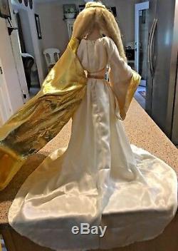 Franklin Heirloom Porcelain Doll Queen Of Galadriel Lord Of The Rings Collection