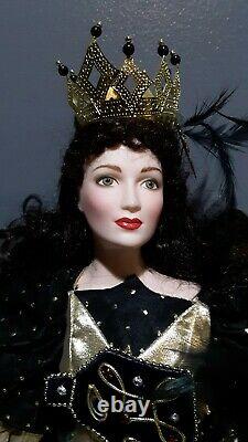 Franklin Heirloom Queen Of Diamond Doll Of The Royal Card Collection