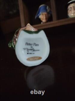 Franklin Mint 1983 Set Porcelain Peter Jackson Miniature Toby Mugs Display Case