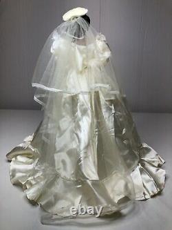 Franklin Mint 22 Porcelain Bride Scarlett OHara Gone With The Wind Doll