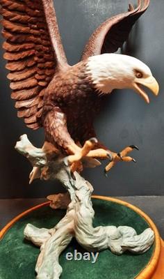 Franklin Mint American Majesty Bald Eagle Porcelain Figurine Ruyckevelt 1987