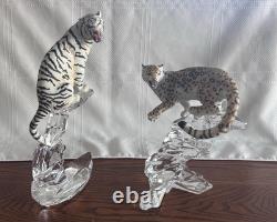 Franklin Mint Big Cats Of The World. Siberian White Tiger And The Snow Leopard