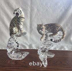 Franklin Mint Big Cats Of The World. Siberian White Tiger And The Snow Leopard