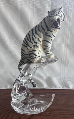 Franklin Mint Big Cats Of The World. Siberian White Tiger And The Snow Leopard