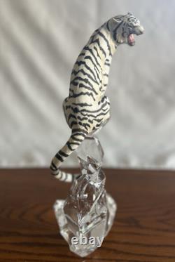 Franklin Mint Big Cats Of The World. Siberian White Tiger And The Snow Leopard