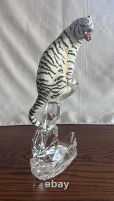 Franklin Mint Big Cats Of The World. Siberian White Tiger And The Snow Leopard