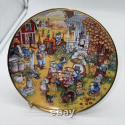 Franklin Mint Bill Bell Limited Edition Fine Porcelain Cat Plate Set Of 12