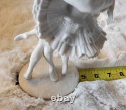 Franklin Mint Bisque Porcelain Ballet Sculpture Swan Lake 9.5 In. Ltd. Ed. U2539