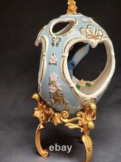 Franklin Mint Bluebird House of Faberge Egg Birds of the World With Stand Vtg