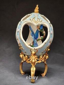 Franklin Mint Bluebird House of Faberge Egg Birds of the World With Stand Vtg