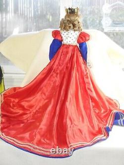 Franklin Mint Collectible Doll Porcelain The Queen of Hearts by Laine Gordon