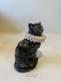 Franklin Mint Curio Cabinet Cat Collection Porcelain Lace Meissen Dresden Style