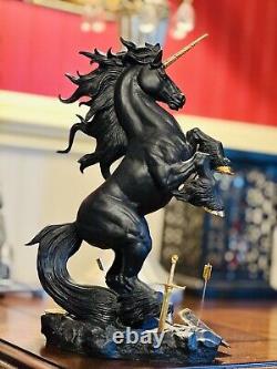 Franklin Mint DARK FURY Unicorn Porcelain Sculpture Figurine, Ruth Thompson KK-1