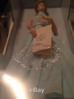 Franklin Mint DIANA PRINCESS OF ELEGANCE Porcelain Doll Mint with COA