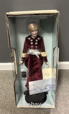 Franklin Mint Diana Princess Of Loveliness Burgundy Velvet Gown Porcelain Doll