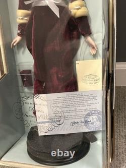 Franklin Mint Diana Princess Of Loveliness Burgundy Velvet Gown Porcelain Doll