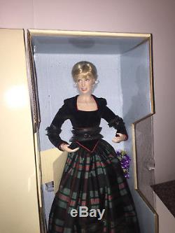 Franklin Mint Diana Princess of Charm Porcelain Portrait Doll NIB Scotland Plaid