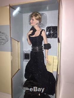 Franklin Mint Diana Princess of Sophistication Porcelain Portrait Doll NIB Black