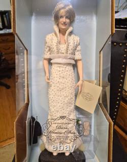 Franklin Mint Diana Princess of Wales 16in Porcelain Portrait Doll