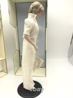 Franklin Mint Diana Princess of Wales Porcelain Doll Original Box & Stand MIB