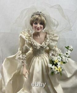 Franklin Mint Doll Porcelain Portrait of a Bridal Princess Diana (Broken Finger)
