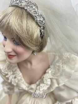 Franklin Mint Doll Porcelain Portrait of a Bridal Princess Diana (Broken Finger)