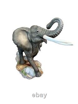 Franklin Mint ELEPHANT Large Porcelain Figurine Ruler Of The African Plains