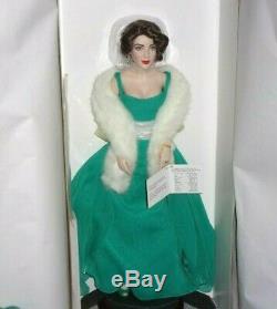 Franklin Mint ELIZABETH TAYLOR Green Dress Porcelain Portrait Doll Box COA