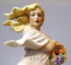 Franklin Mint Earth Figurine 1988. E. Kaufman. Fine Porcelain. Collectible