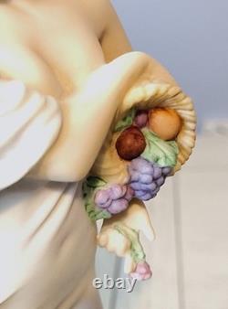 Franklin Mint Earth Figurine 1988. E. Kaufman. Fine Porcelain. Collectible