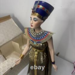 Franklin Mint, Egyptian Queen Nefertiti, 22, 1987, Hand-Painted Porcelain Doll