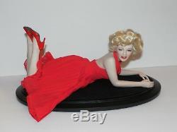 Franklin Mint FOREVER MARILYN Monroe Porcelain Portrait Doll Red Dress + Base