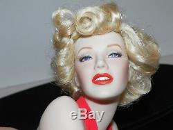 Franklin Mint FOREVER MARILYN Monroe Porcelain Portrait Doll Red Dress + Base