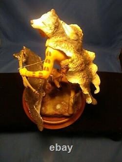 Franklin Mint Fine Porcelain Figurine Wolf Runner By Robert F. Murphy