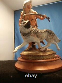 Franklin Mint Fine Porcelain Figurine Wolf Runner By Robert F. Murphy