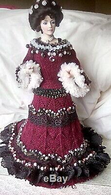 Franklin Mint Gibson Girl Boudoir Doll 23 inches high (approx)